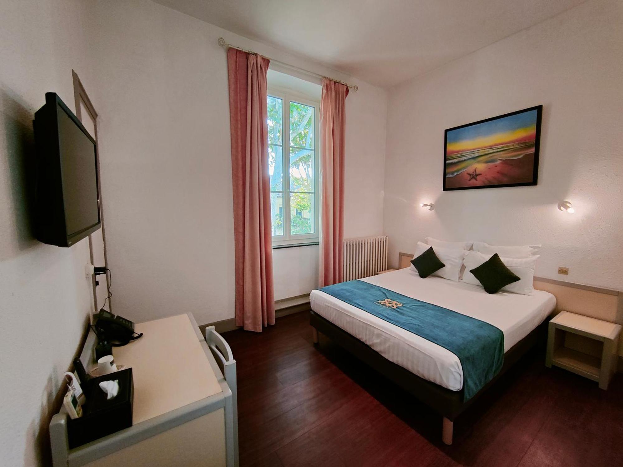 Will'S Hotel Нарбонна Экстерьер фото
